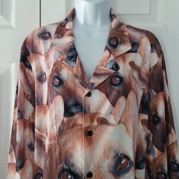 Dog Face Dog print button down long sleeve top Sz L NWOT - Picture 3 of 5